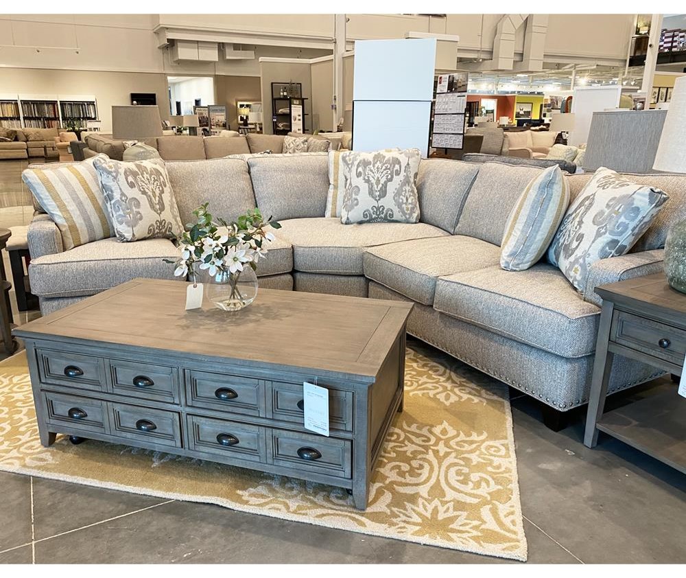 Craftmaster C9 Custom PKG784519 Sectional Belfort Furniture